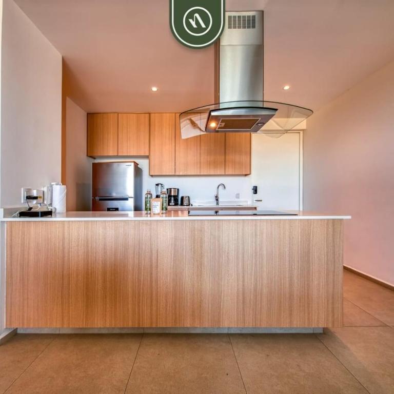 Oceanfront 2BR Condo -Private Balcony - Beach - Casa - 15