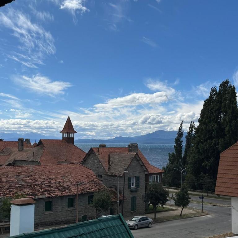 Bariloche con balcon y estacionamiento - One-Bedroom Apartment - 4