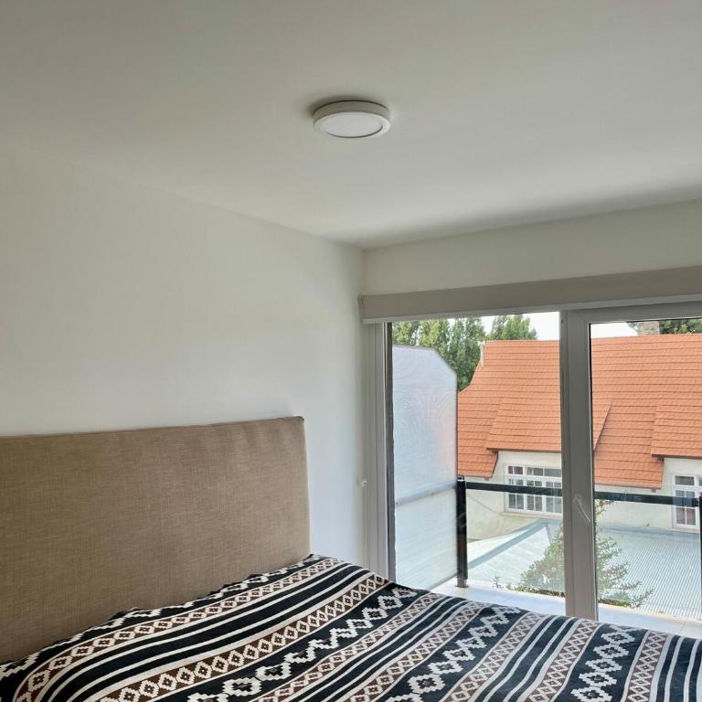 Bariloche con balcon y estacionamiento - One-Bedroom Apartment - 12