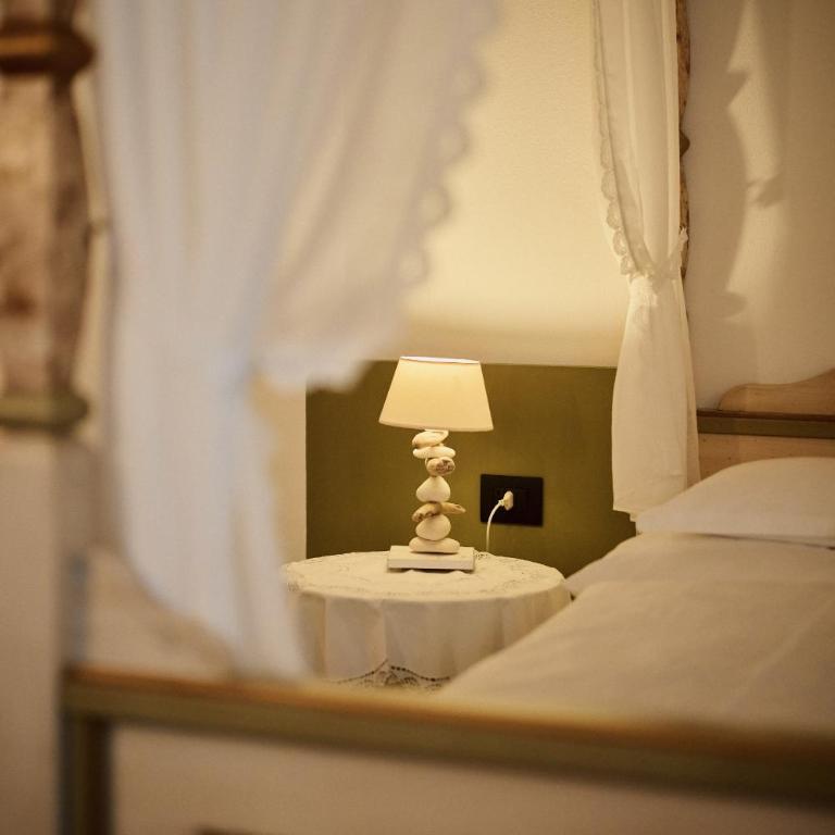 Hotel Mesdi - Camera Matrimoniale Deluxe - 4