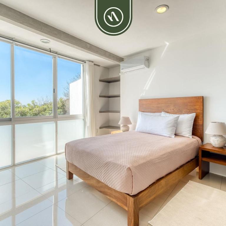 3 BR Condo - Panoramic Views - 5 Min to Downtown - Vacation Home - 6