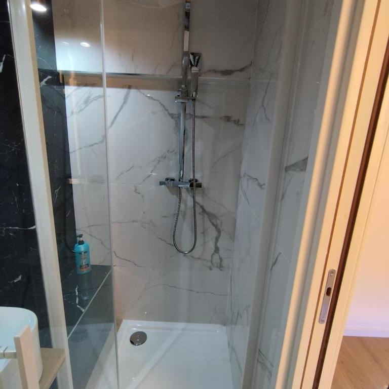 Cannes Guest House - Deluxe Apartment mit 2 Schlafzimmern - 22