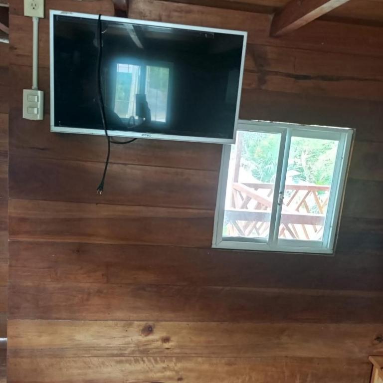 Treehouse in Olon Playa - One-Bedroom House - 9