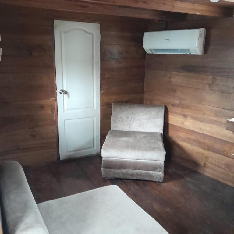 Treehouse in Olon Playa - One-Bedroom House - 15