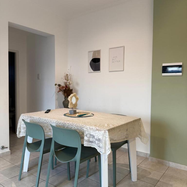 Aura piso 14 y 4 con cochera, a metros del shopping, casino y el puerto!! - Deluxe One-Bedroom Apartment with Harbor View - 15