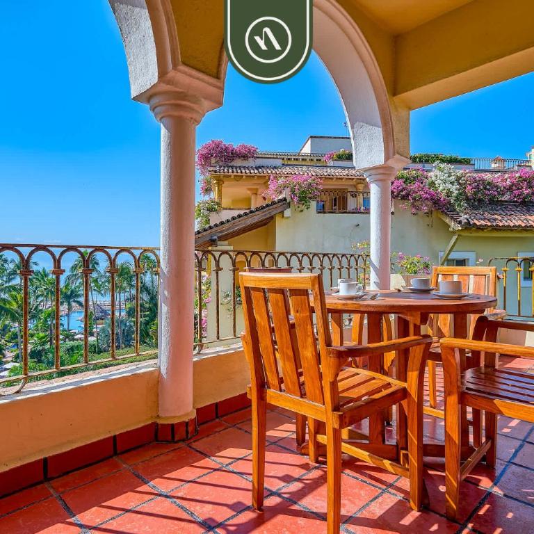 Beachfront 2 BR Condo - Beach - Pools - Tennis - Vacation Home - 5