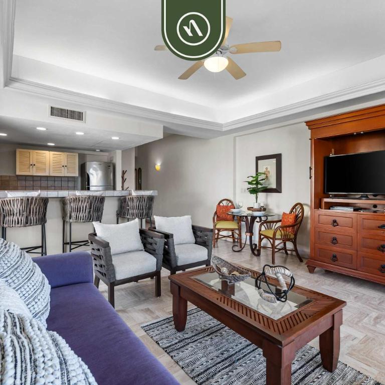 Beachfront 2 BR Condo - Beach - Pools - Tennis - Vacation Home - 20