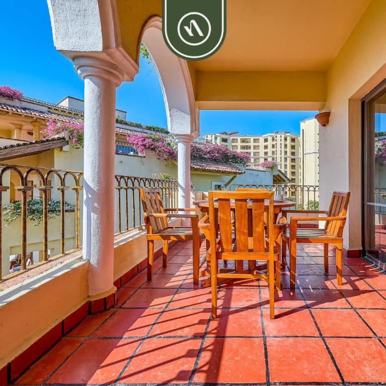 Beachfront 2 BR Condo - Beach - Pools - Tennis - Vacation Home - 21