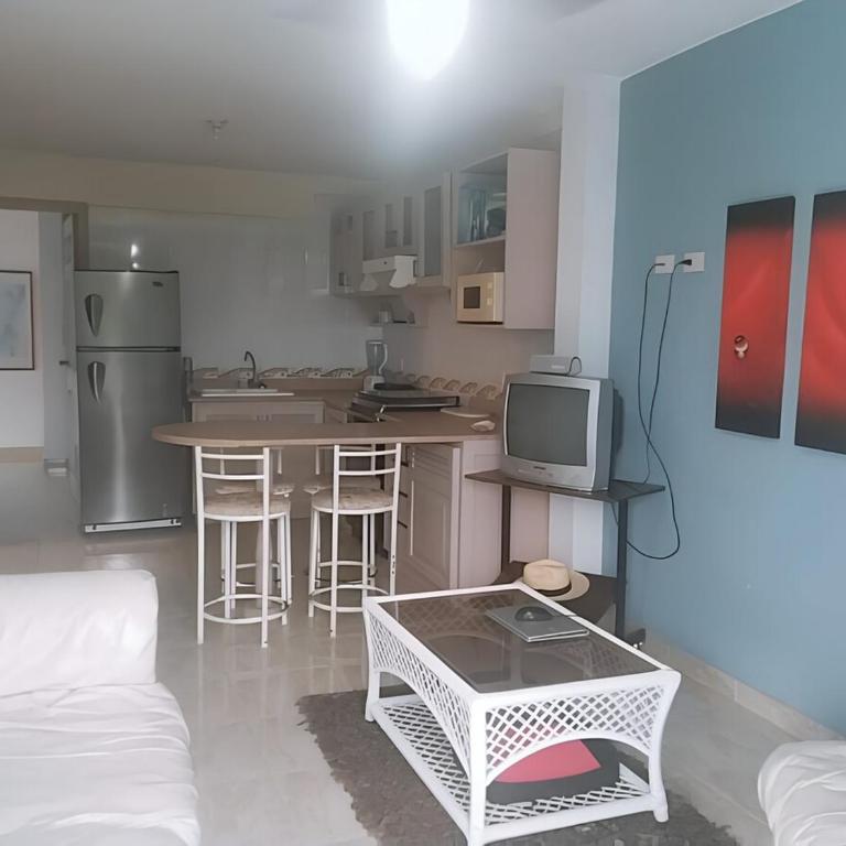 Carnaval in Tonsupa Pool Beach and Relax - Two-Bedroom Apartment - 1