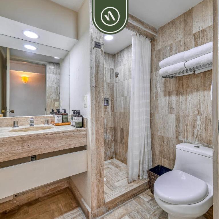 Beachfront 2 BR Condo - Beach - Pools - Tennis - Vacation Home - 37