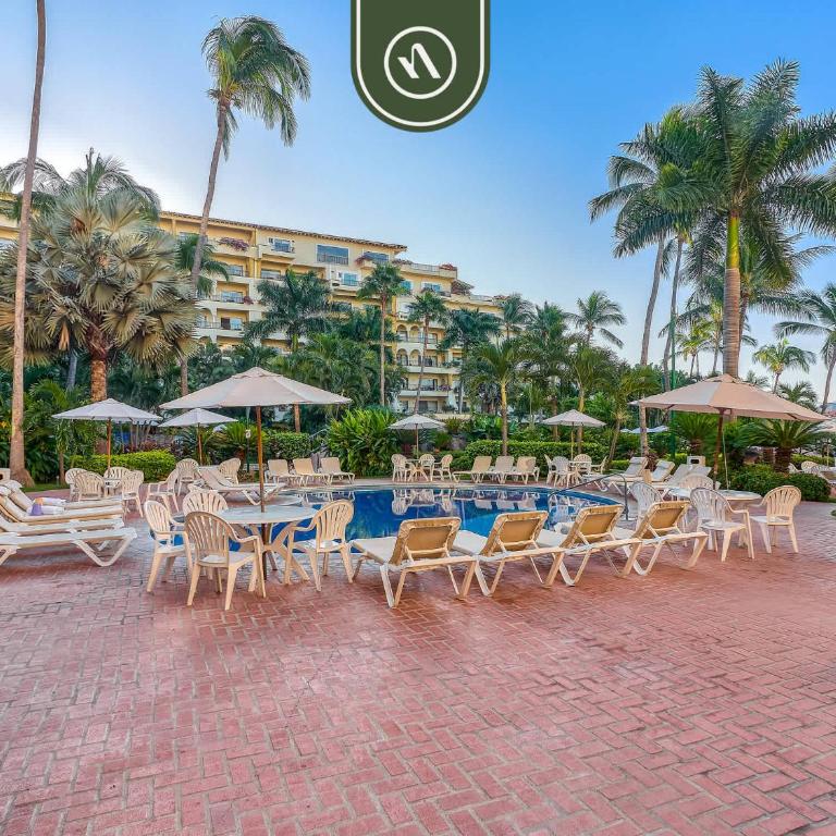 Beachfront 2 BR Condo - Beach - Pools - Tennis - Vacation Home - 41