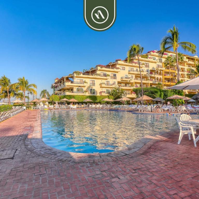 Beachfront 2 BR Condo - Beach - Pools - Tennis - Vacation Home - 44