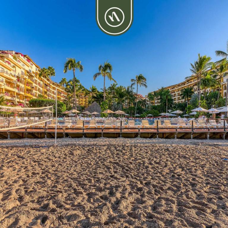 Beachfront 2 BR Condo - Beach - Pools - Tennis - Vacation Home - 49