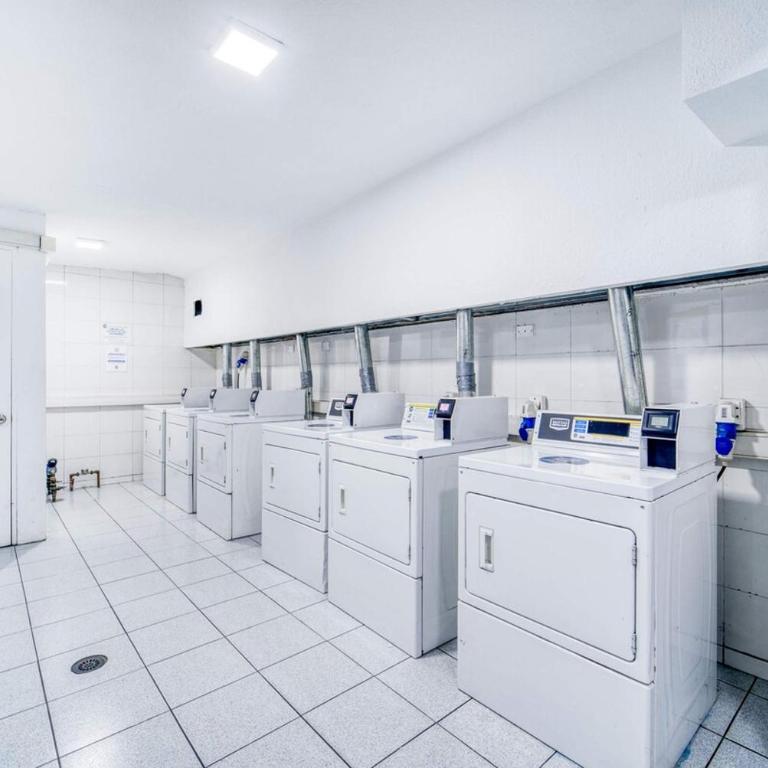 Blue Pink Home Apartment - Wifi & Gym near Escuela Militar - Two-Bedroom Apartment - 9