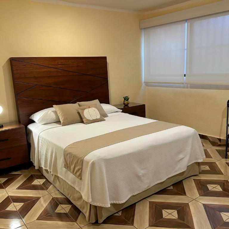 Casa 3 Torres en el Barrio Santiago, Centro. - Casa - 6