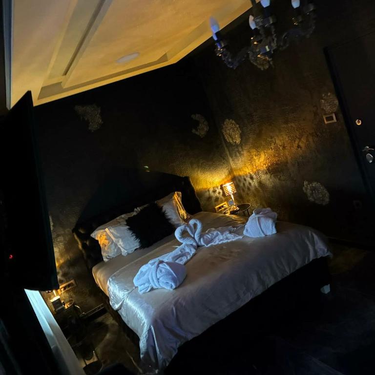 Jacuzzy Rooms Andjela - Deluxe Room - 16