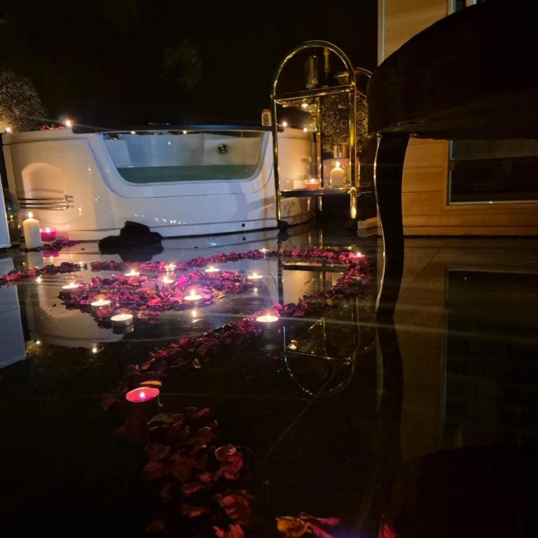 Jacuzzy Rooms Andjela - Deluxe Room - 4