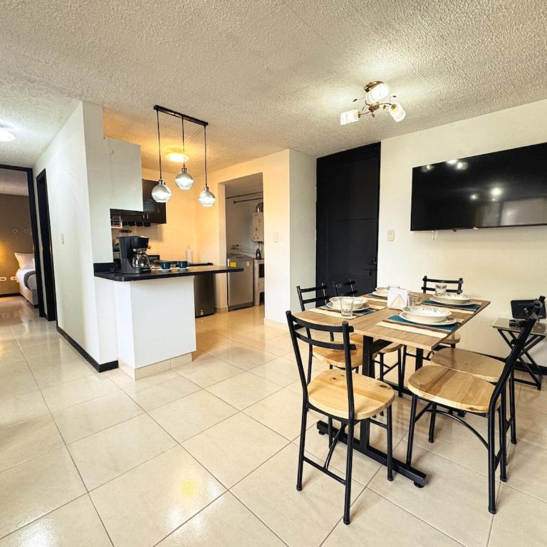 Moderno y cálido apto cerca al centro histórico - Apartamento de 3 dormitorios - 9