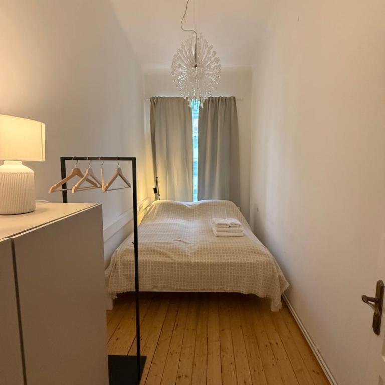 Graz 1464 Historic Apartments, Old Town - Deluxe Apartment mit 2 Schlafzimmern und Gartenblick - 7