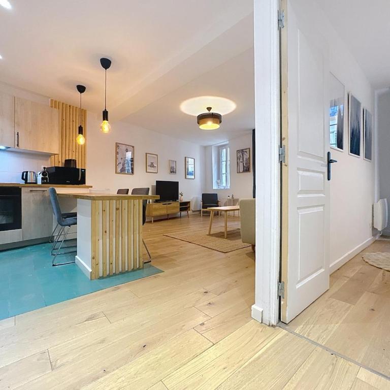 Séjour idéal au cœur du Vieux-Nice - Appartement 2 Chambres - 5