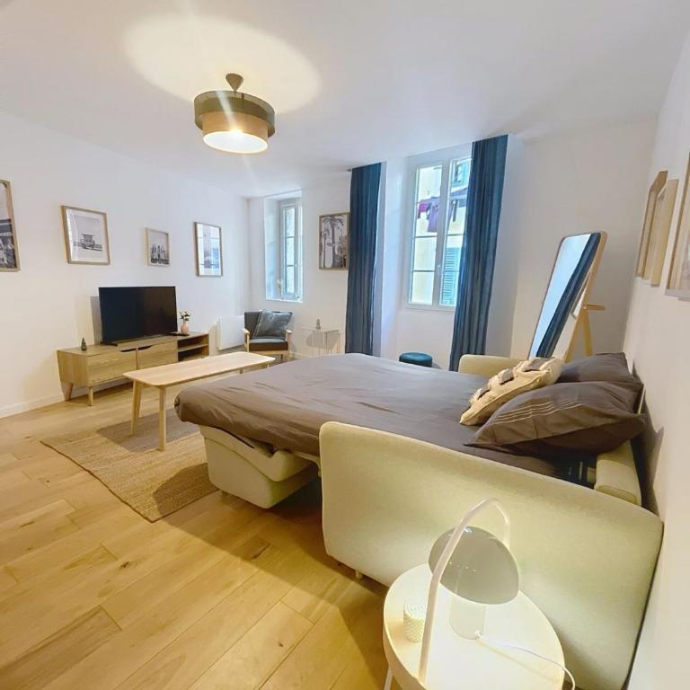 Séjour idéal au cœur du Vieux-Nice - Appartement 2 Chambres - 14