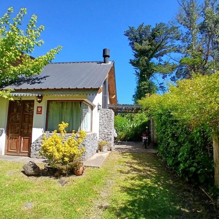 casa del bosque encantado - One-Bedroom House - 22