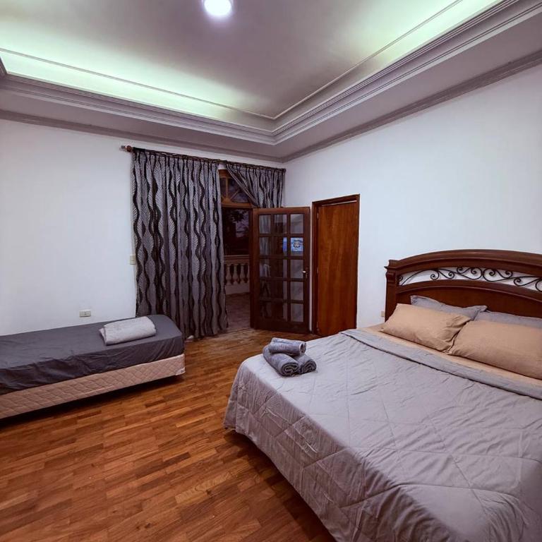 Hotel Grand Siberia - Classic Triple Room - 4