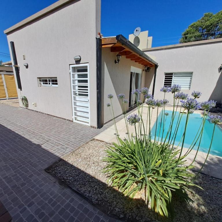 Casa Familiar con Piscina en El Cóndor - a 20' de Viedma - Casa de 2 dormitorios - 13
