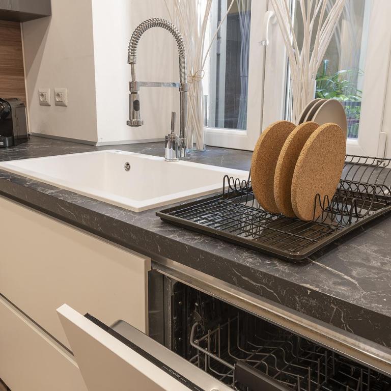 Maison Milanese - Piazza Cinque Giornate & Duomo - Appartamento con 2 Camere da Letto - 16