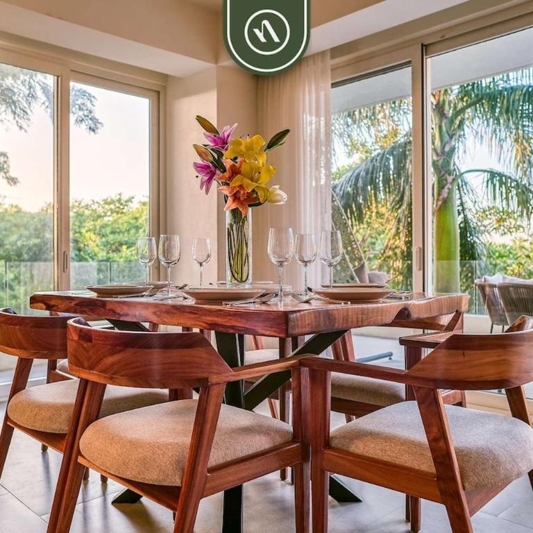 Luxury 2 BR Condo near Golf Courses and Marina - Casa - 8