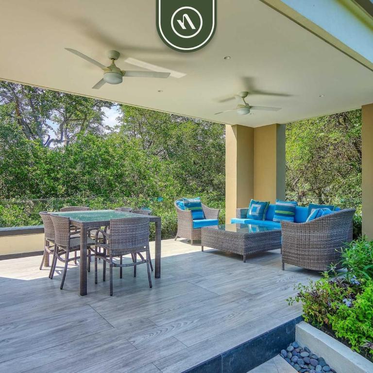 Luxury 2 BR Condo near Golf Courses and Marina - Casa - 9