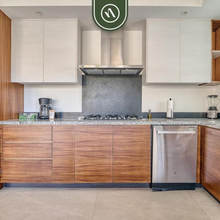 Luxury 2 BR Condo near Golf Courses and Marina - Casa - 23