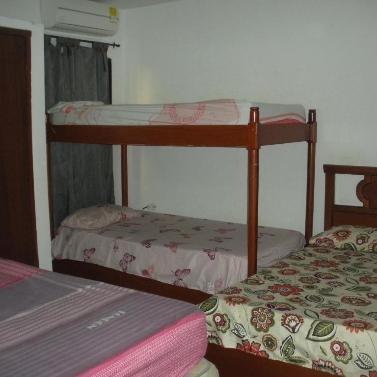 Primos la 19 - Three-Bedroom Apartment - 10