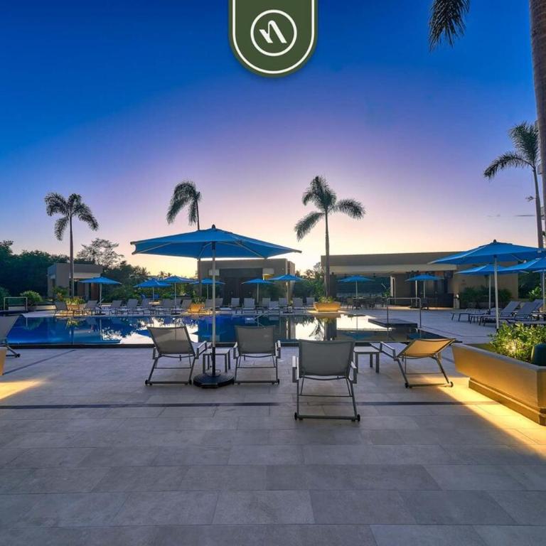 Luxury 2 BR Condo near Golf Courses and Marina - Casa - 44