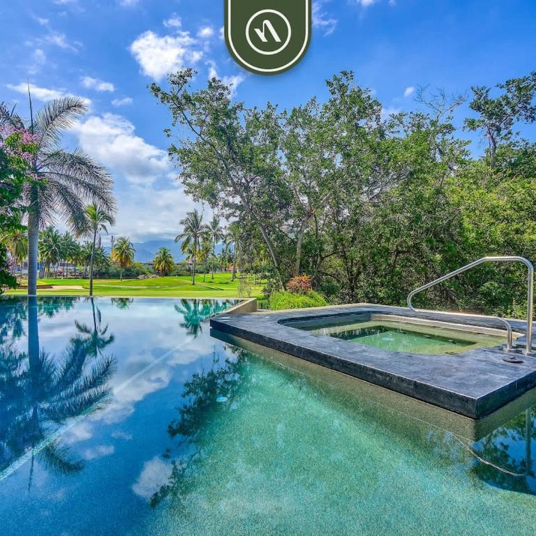 Luxury 2 BR Condo near Golf Courses and Marina - Casa - 54