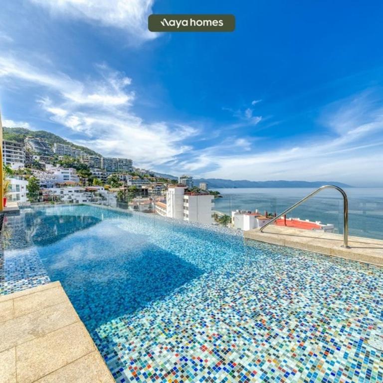 Chic Studio -Rooftop Pool - Ocean View - King Bed - Vacation Home - 2