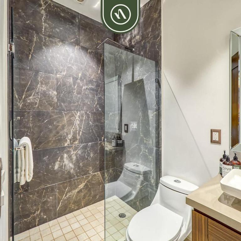 Luxury 2BR Condo in Romatic Zone - Rooftop Pool - Vacation Home - 38