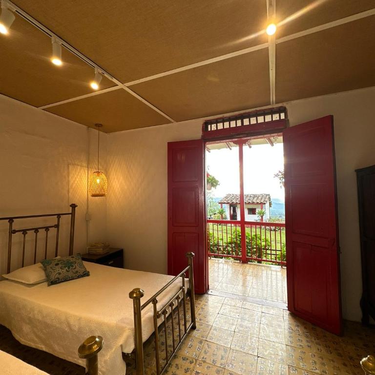 Hacienda Santa Bárbara Coffee Farm - Triple Room with Private Bathroom - 2