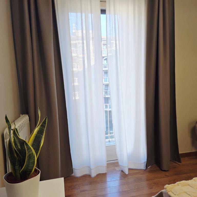 Darsena Suite 6 - Appartamento con 2 Camere da Letto e Balcone - 13