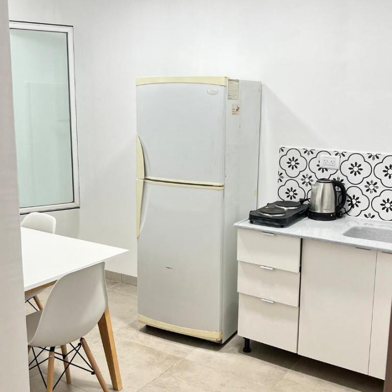 Departamento anexo para 4 con entrada de auto - Apartamento de 1 dormitorio - 6