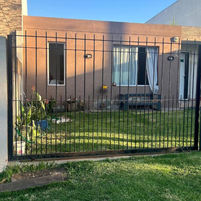 Departamento anexo para 4 con entrada de auto - Apartamento de 1 dormitorio - 7