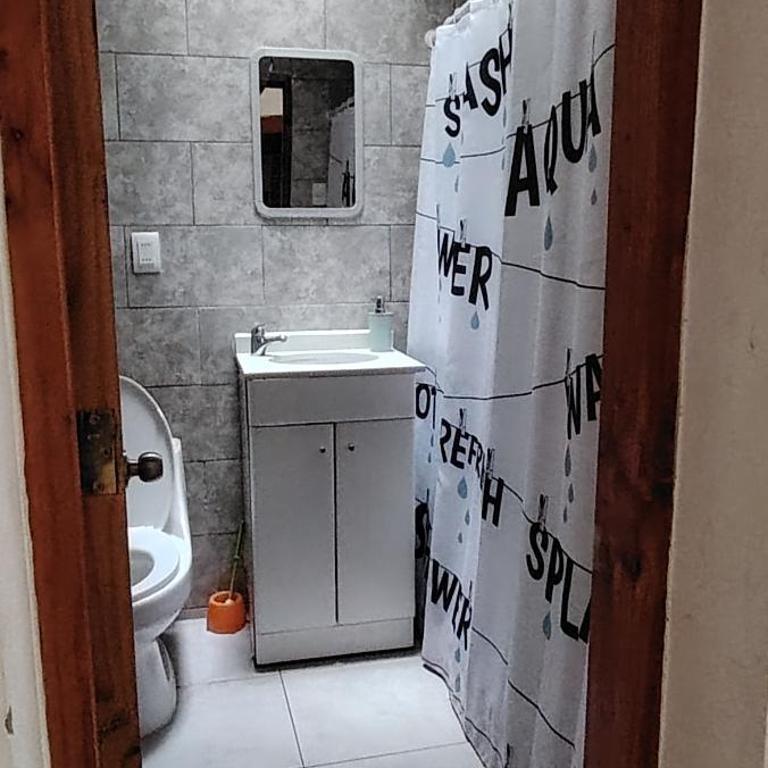 Guty'sHostal a pasos Estadio Nac y Movistar Arena - Budget Single Room - 2
