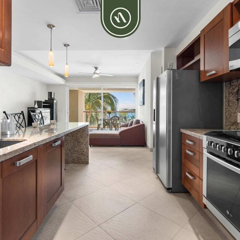 Oceanfront 2 BR Condo - Beach - Restaurant - Gym - Casa - 24
