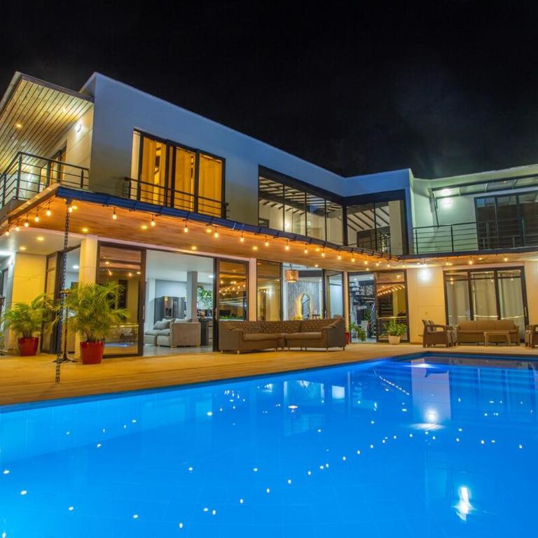 Casa Finca Moderna en Sopetran, Antioquia - Casa de 4 dormitorios - 1
