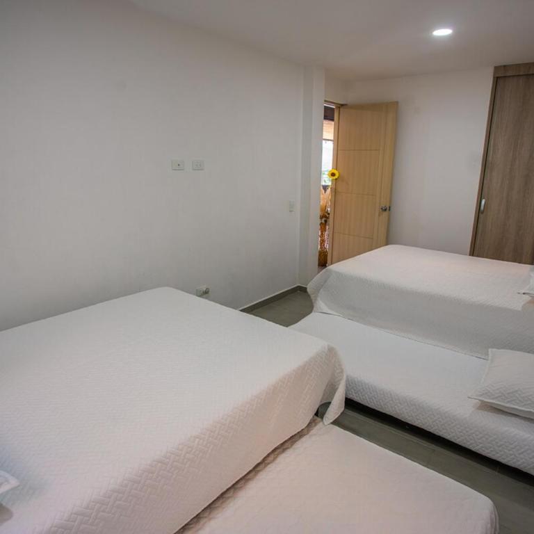 Casa Finca Moderna en Sopetran, Antioquia - Casa de 4 dormitorios - 9