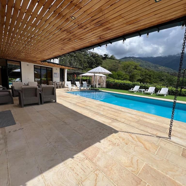 Casa Finca Moderna en Sopetran, Antioquia - Casa de 4 dormitorios - 12