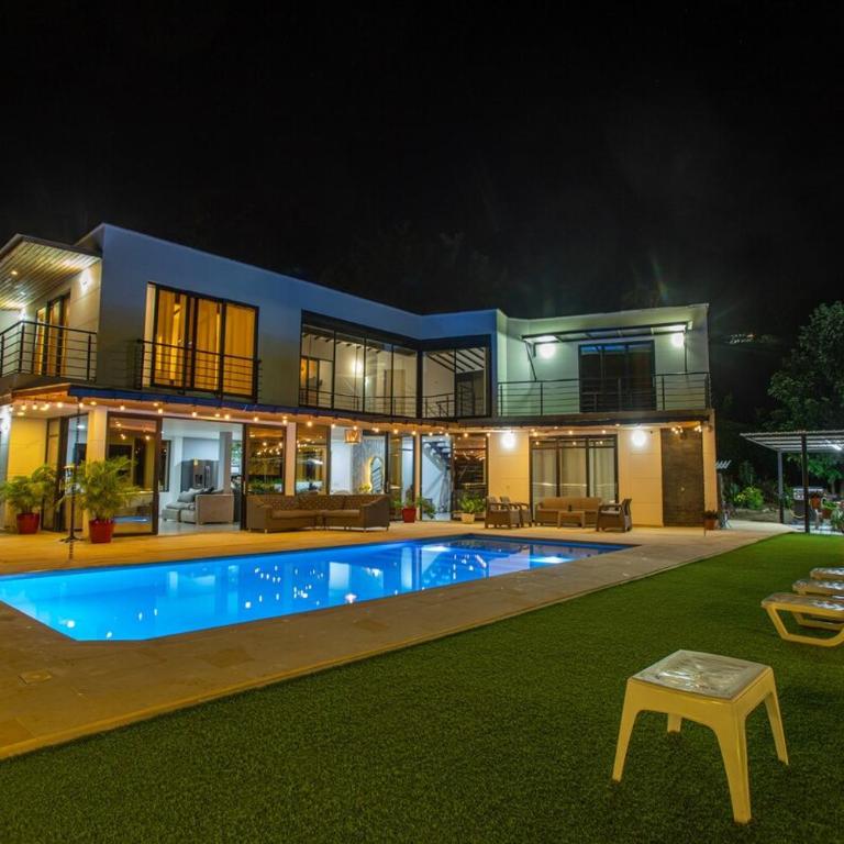 Casa Finca Moderna en Sopetran, Antioquia - Casa de 4 dormitorios - 15