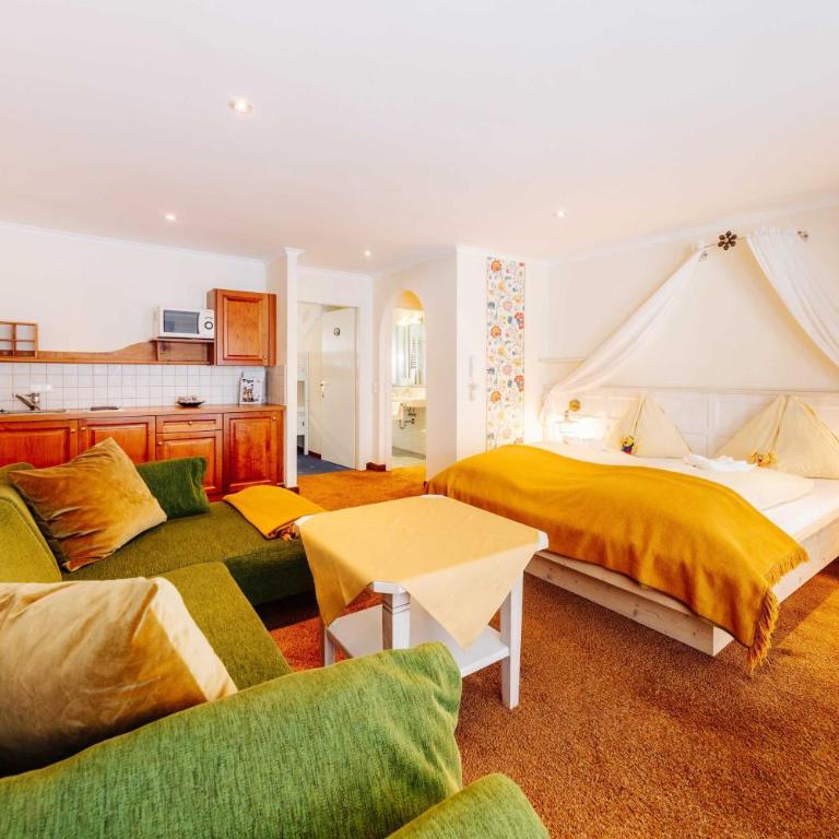 Smileys Kinderhotel - Studio mit Balkon - 4