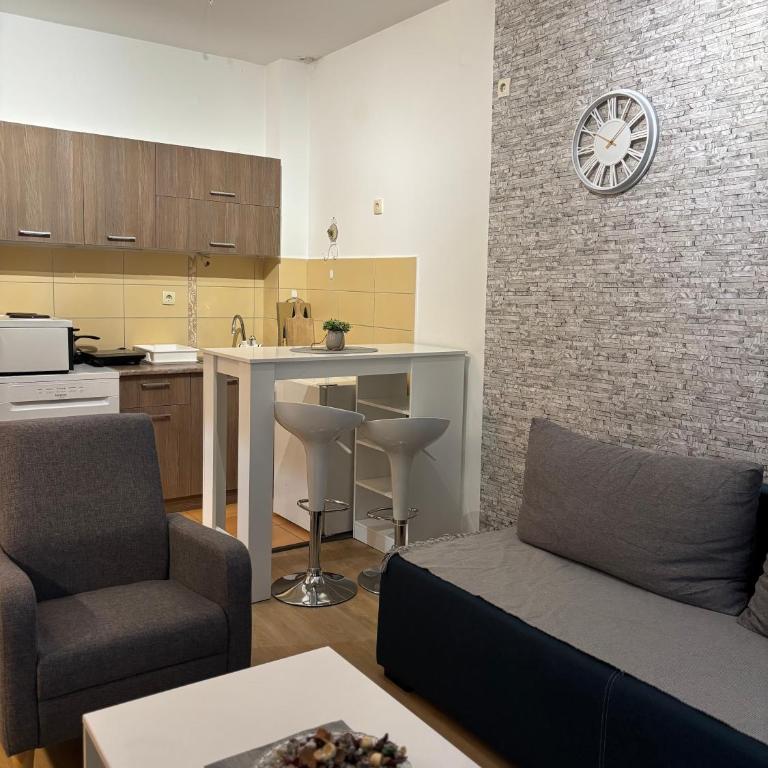 Boost Stay Apartment 1 - One-Bedroom Apartment - 16