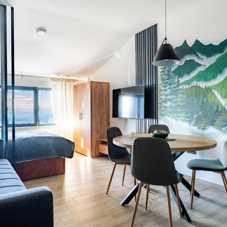 Hillview B117 - Studio with Mountain View - 1